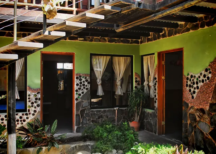 Pet Friendly hotel: Pension Santa Elena